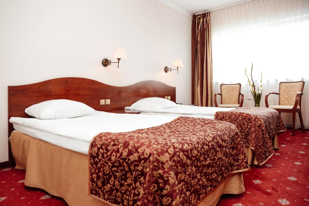 Hotel Sympozjum & Spa Krakow Luaran gambar