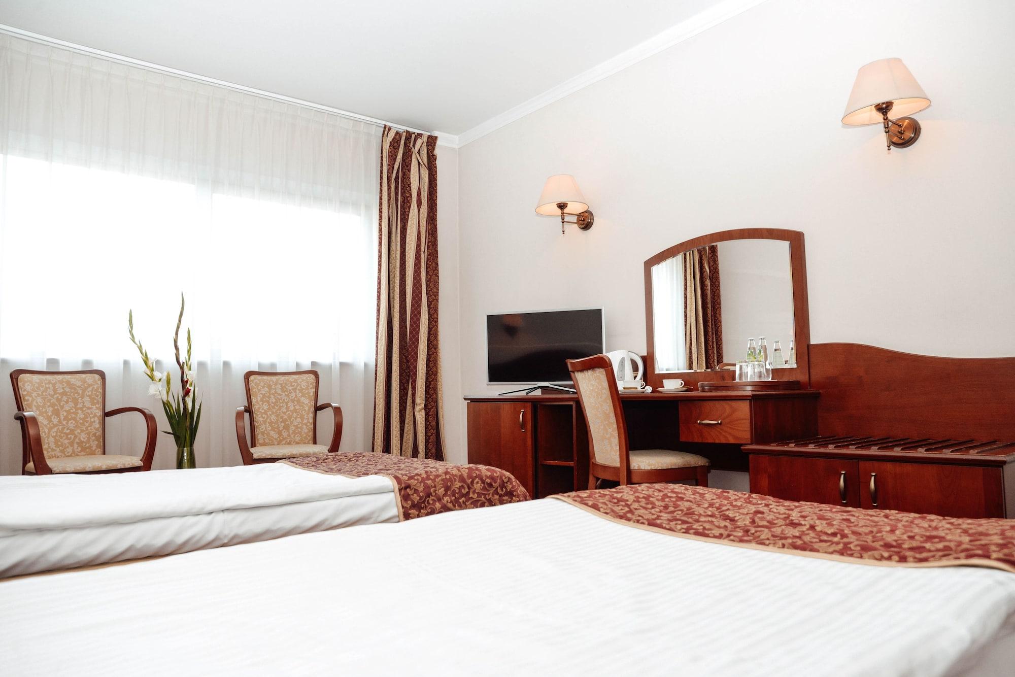 Hotel Sympozjum & Spa Krakow Luaran gambar