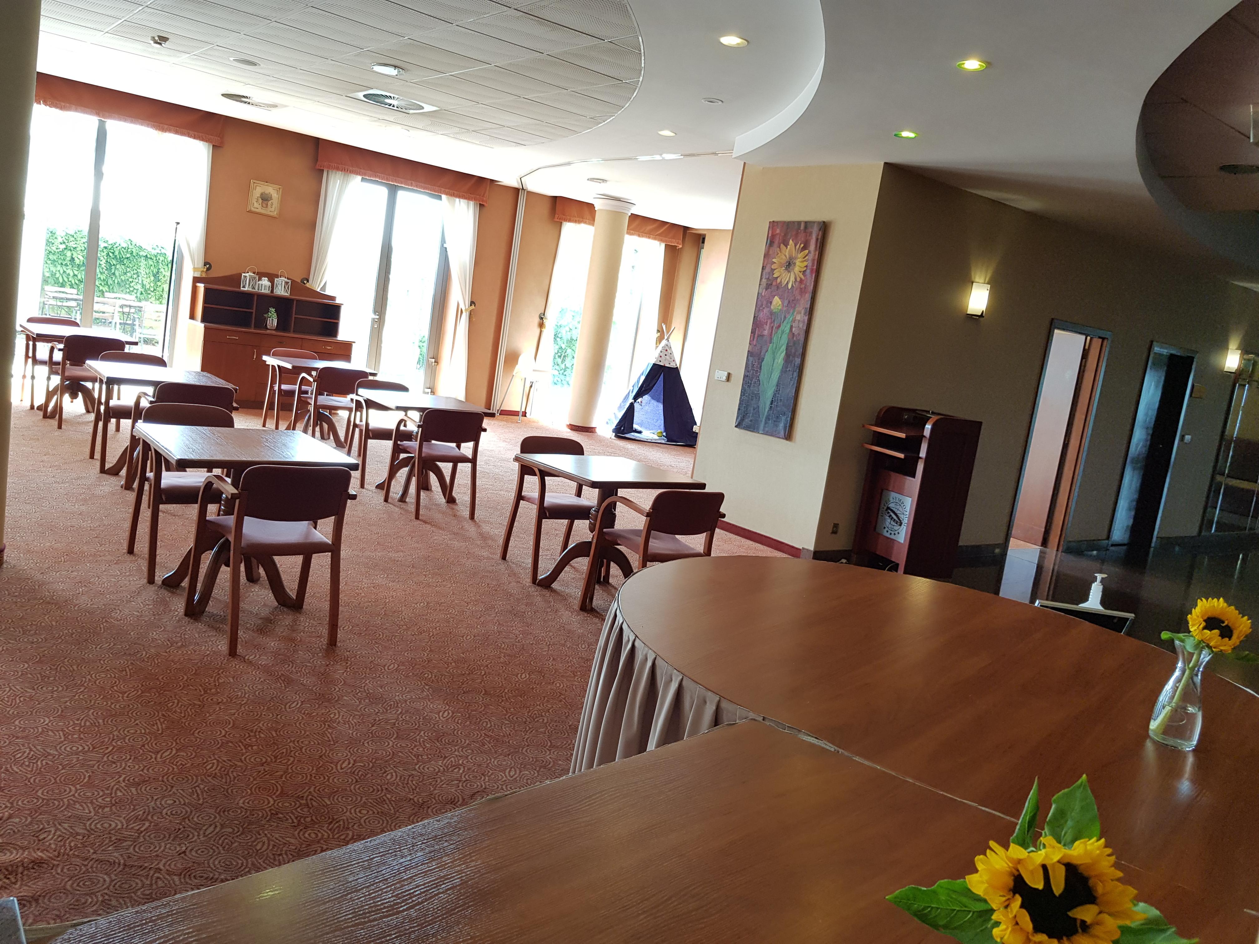 Hotel Sympozjum & Spa Krakow Luaran gambar